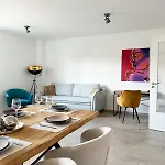 アパート In Fuer 6 Gaeste Mit 2 Baedern Und Loggia *