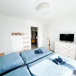 In Fuer 6 Gaeste Mit 2 Baedern Und Loggia アパート