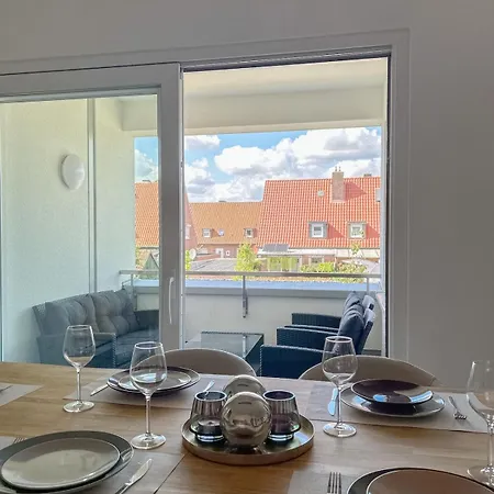 In Für 6 Gäste Mit 2 Bädern Und Loggia Apartment