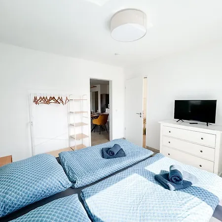 In Für 6 Gäste Mit 2 Bädern Und Loggia Apartment