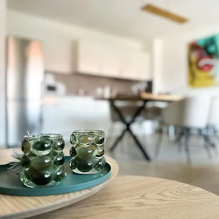 In Für 6 Gäste Mit 2 Bädern Und Loggia *